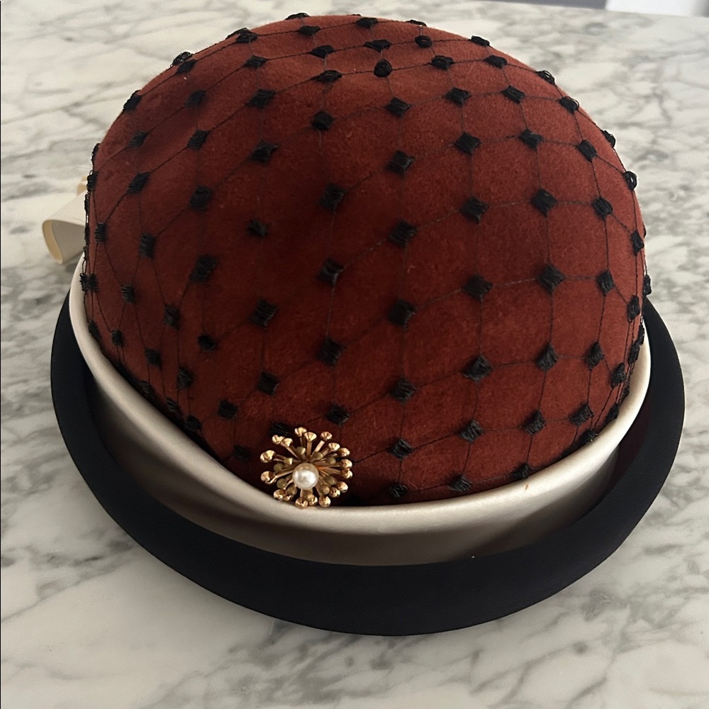 Elegant Brown Veiled Cloche Hat with Pearl Brooch